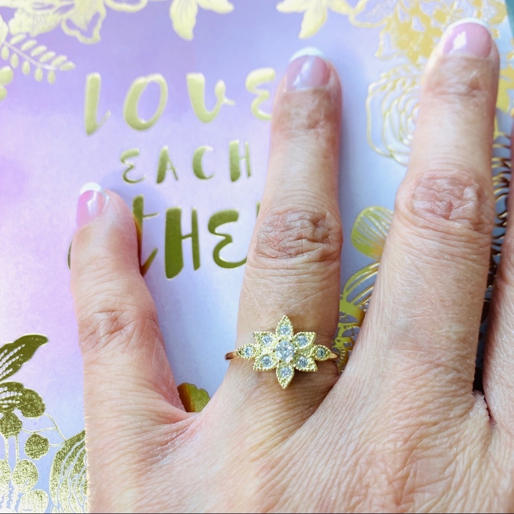 Pretty Flower Bezel Set Crystal Gold Plated Ring 6